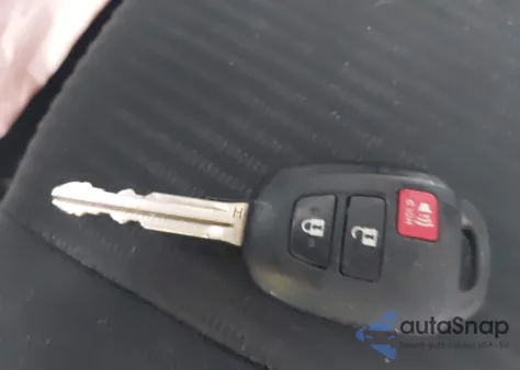 2017 Toyota Rav4 Le из США, поврежденный, VIN JTMBFREV7HJ169910